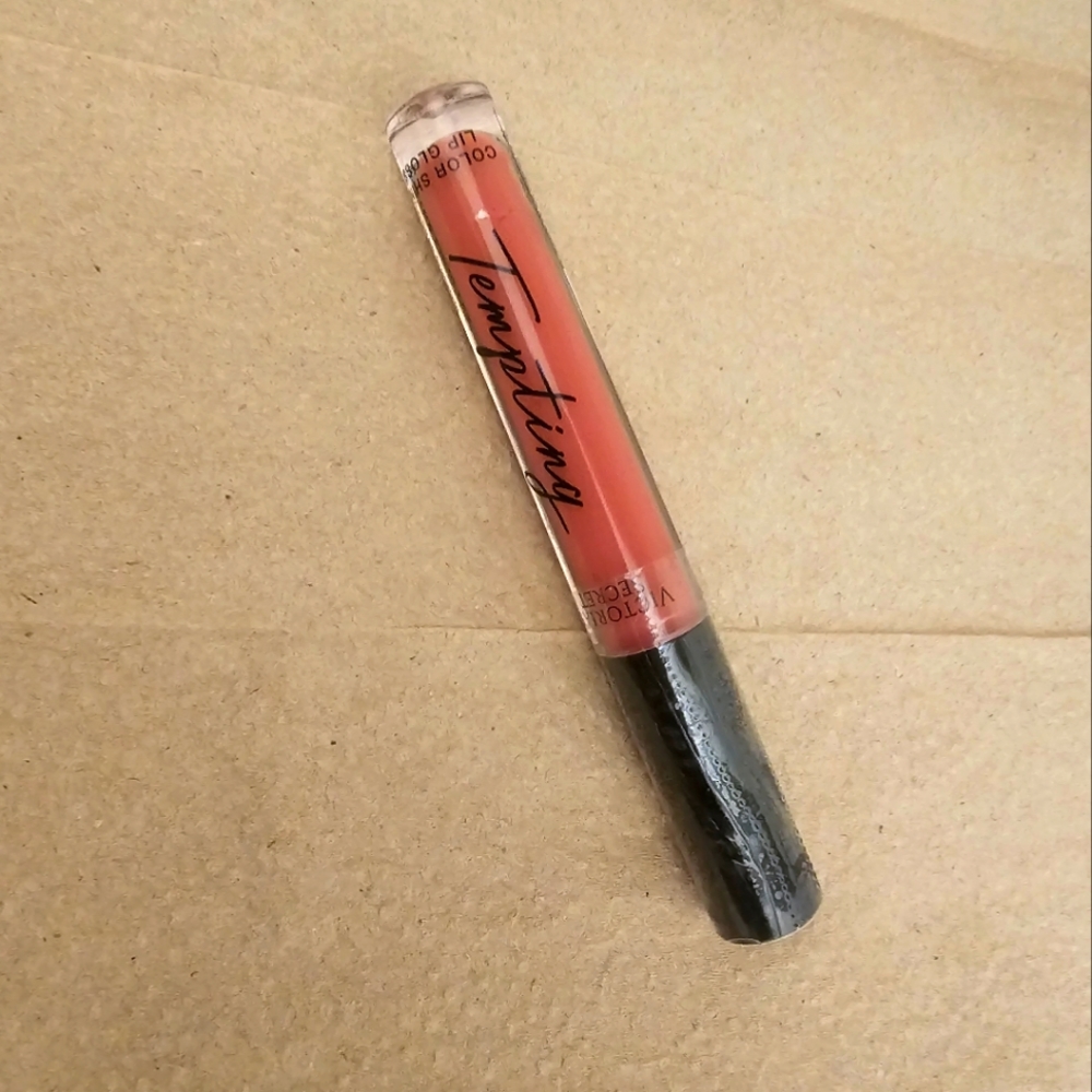 "TEMPTING" color shine lip gloss
